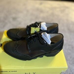 Fly London Leather Oxford Brogues Lace Up Shoes Women Sz  36 EU / 5.5 US Black